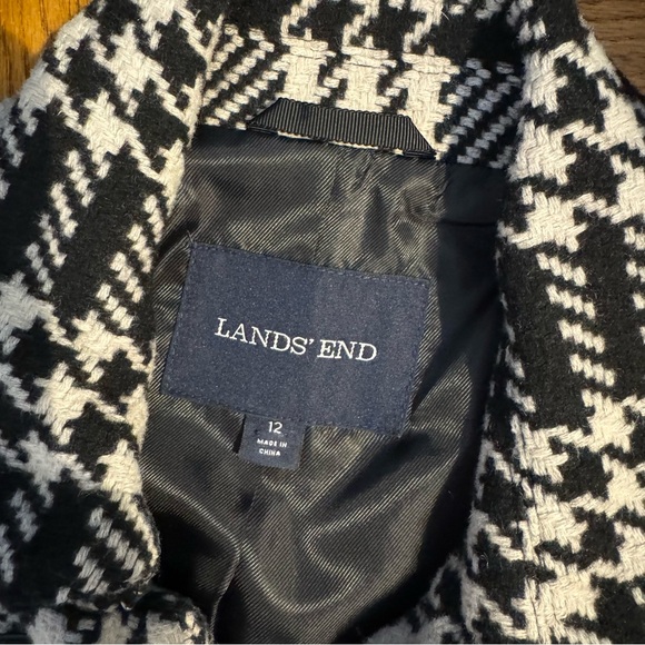 Land’s End Women’s Black and White Coat - Picture 4 of 4